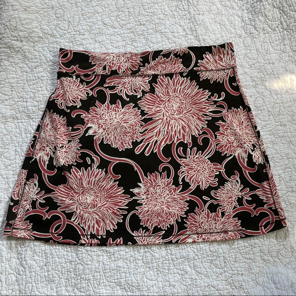 Title Nine Pink, Brown, and White Floral Skirt